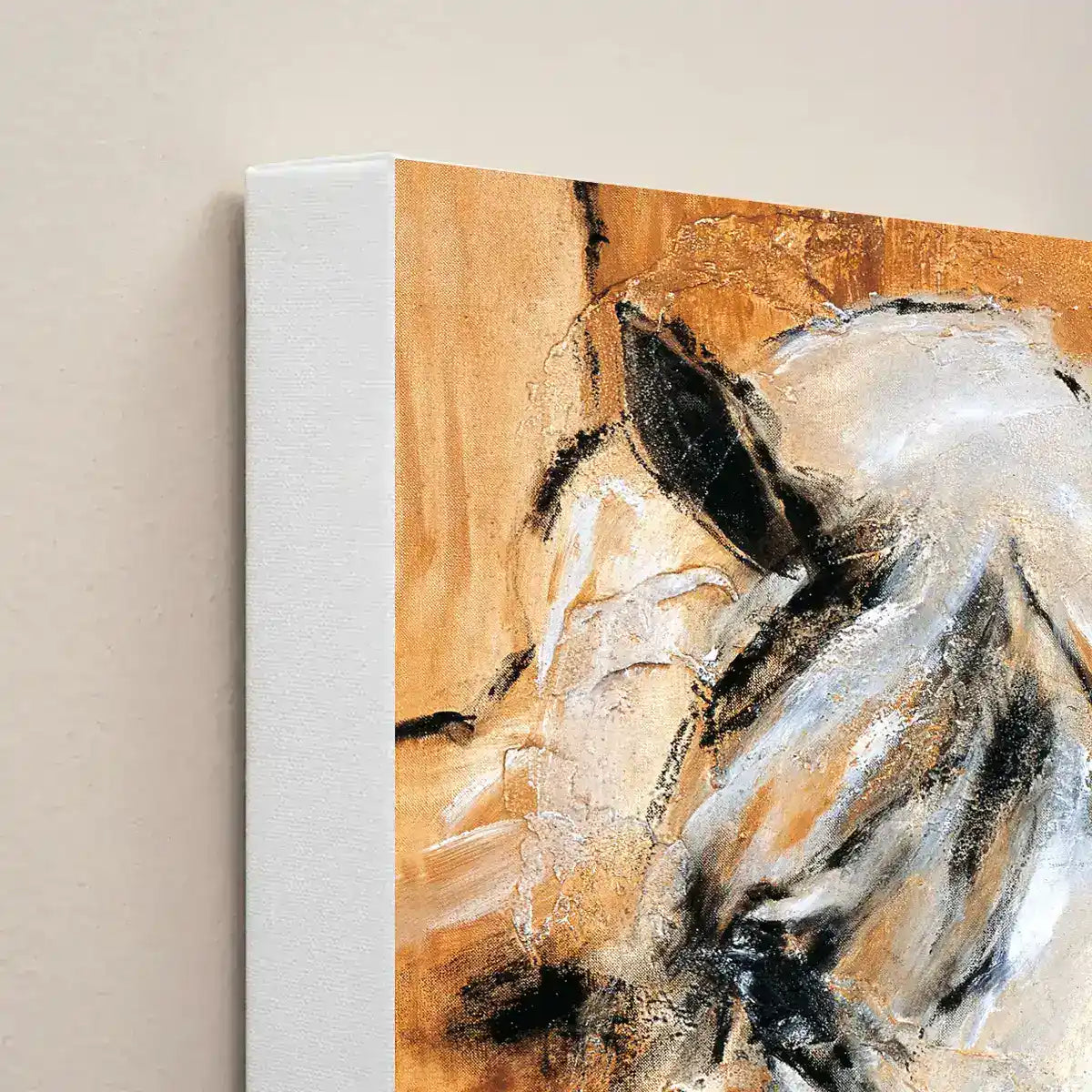 Detailaufnahme der 4 cm tiefen Keilrahmen-Leinwand eines exklusiven Pferde-Leinwanddrucks von Kerstin Tschech. Die Seitenansicht zeigt die massive Galerie-Qualität für hochwertige Pferde-Wandbilder.