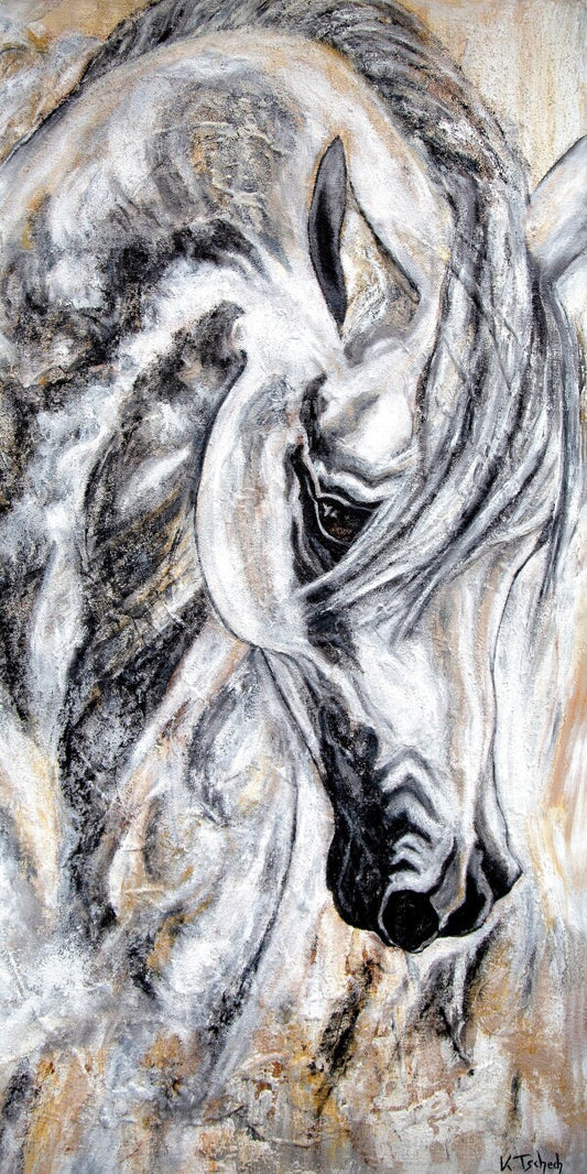01-49 Edler Andalusier Schimmel in anmutiger Haltung vor beigem Hintergrund – Pferde-Kunstdruck von Kerstin Tschech